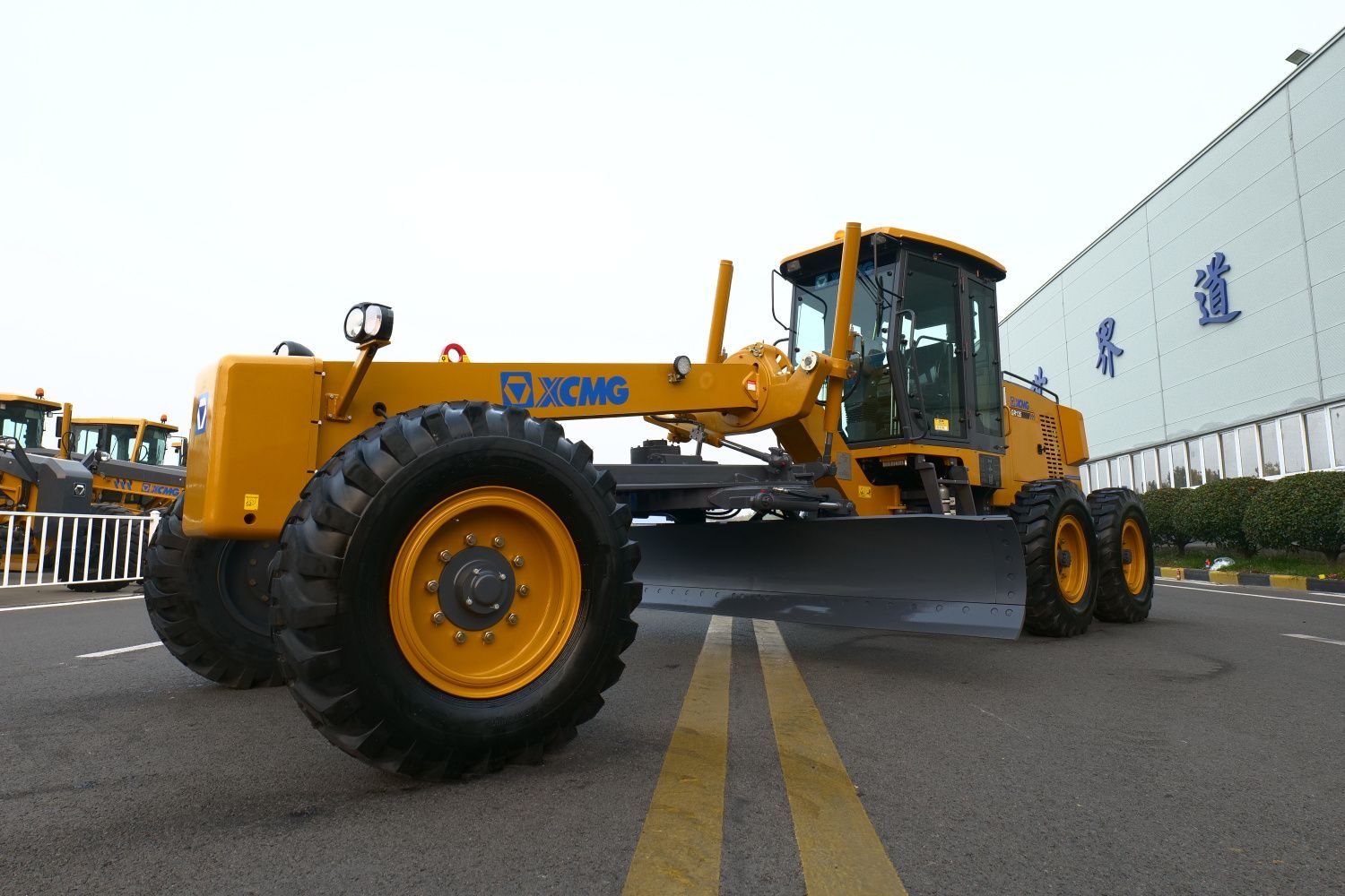 Автогрейдер XCMG GR135
