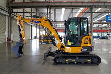 Мини-экскаватор XCMG XE55U