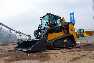 Мини-погрузчик XCMG TV790RU